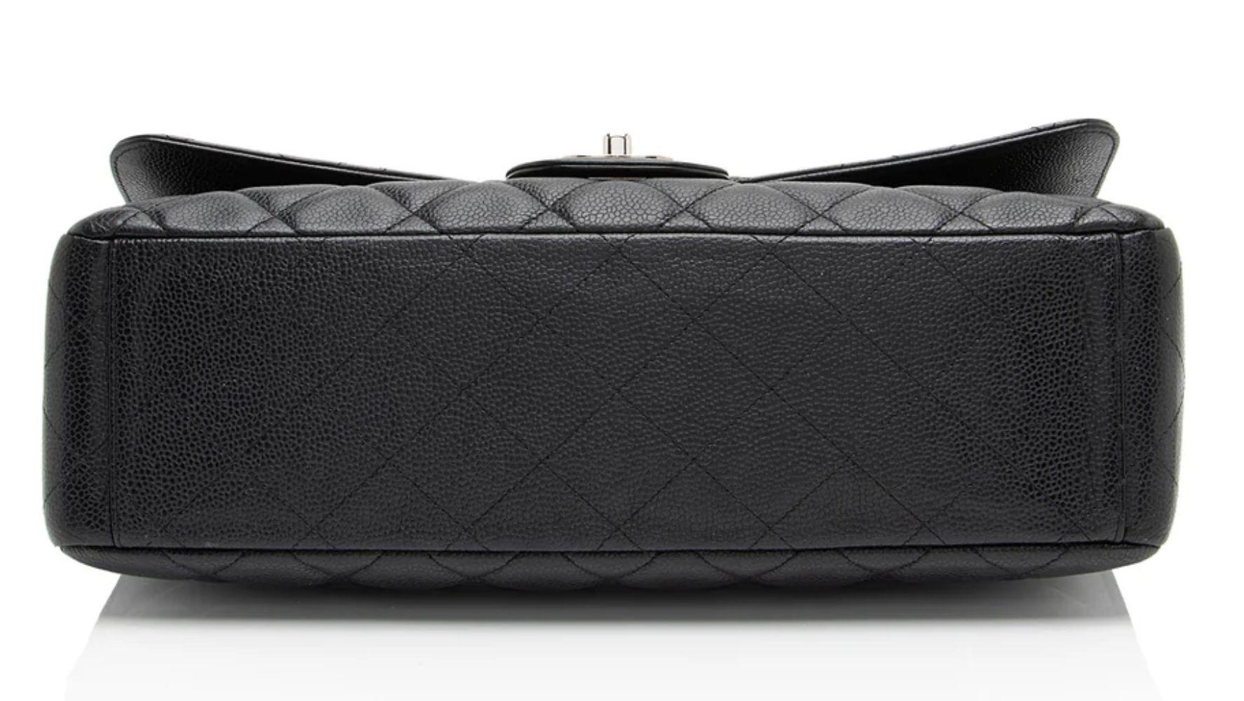 Refurbished Chanel Caviar Leather Classic Maxi Single Flap Bag - Reebelo Singapore