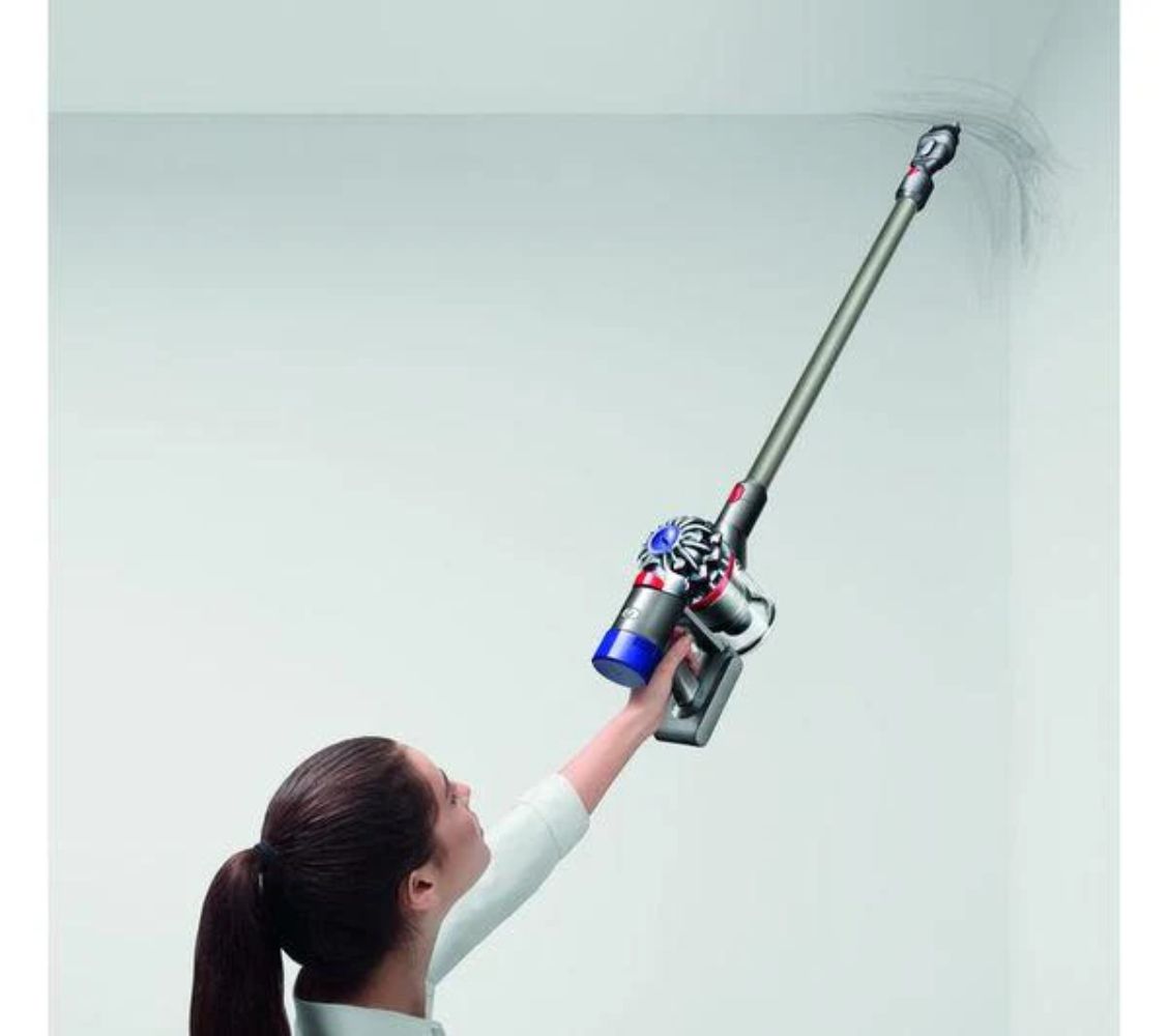 Dyson V8 Animal Cordless Vacuum Cleaner