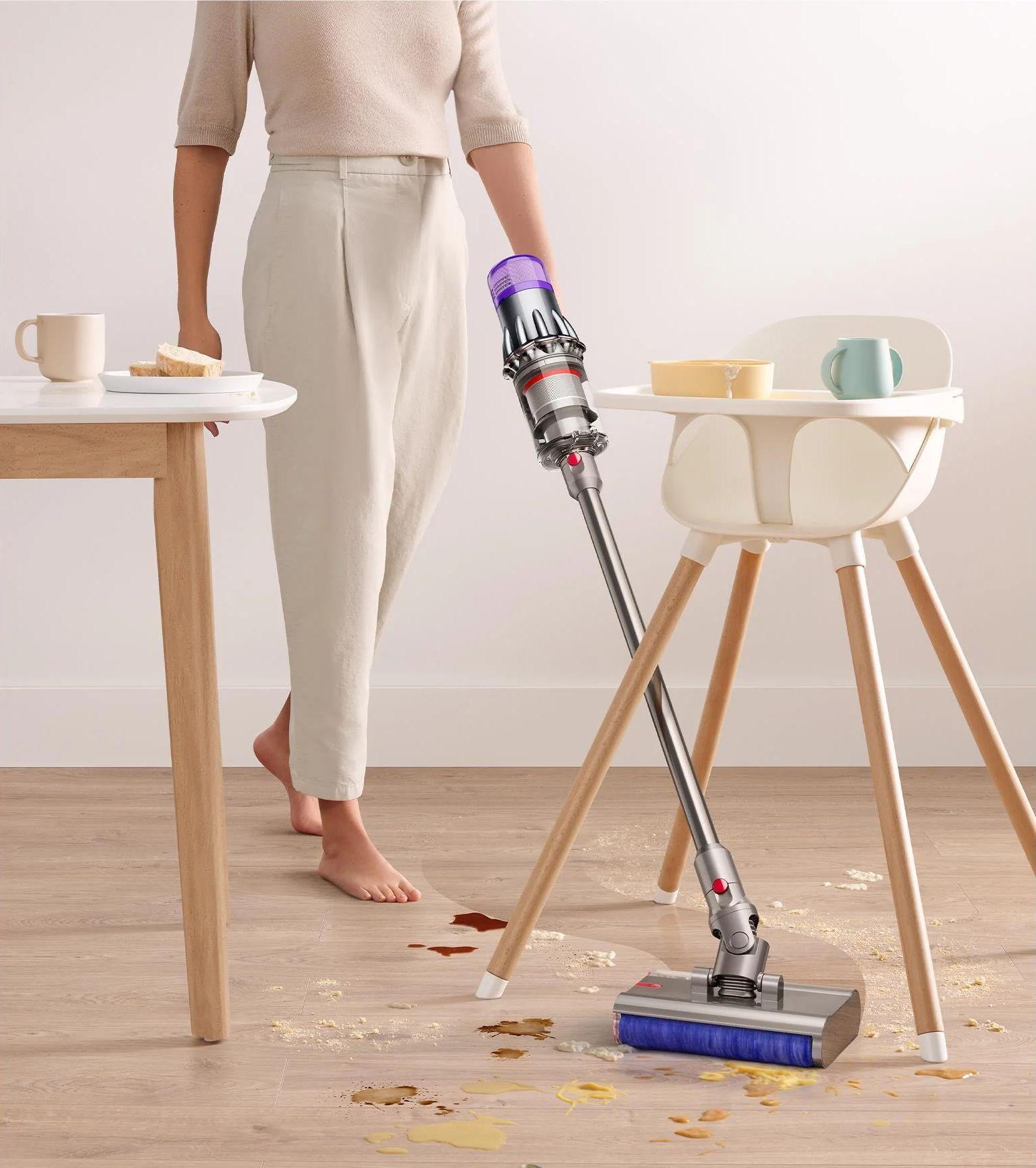 Refurbished Dyson V9 Submarine Wet and Dry Vacuum Cleaner - Reebelo Singapore
