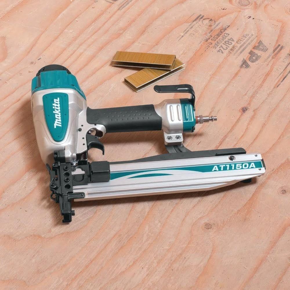 Makita AT1150A 7/16" Medium Crown Stapler 16 Ga.